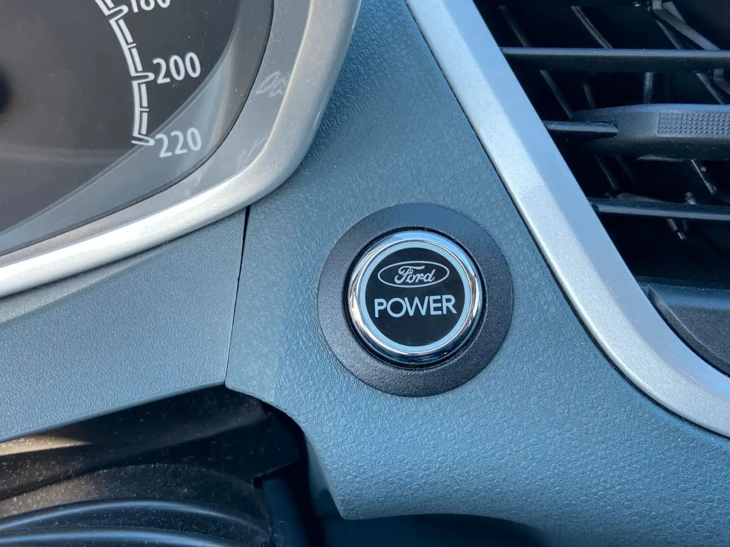 Vehicle image, number 25