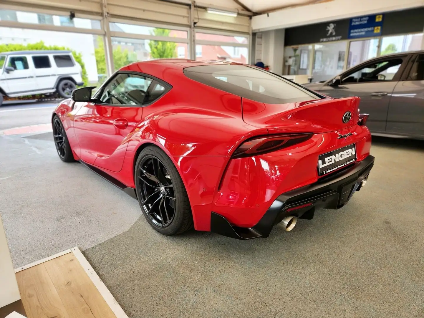 Vehicle image, number 4