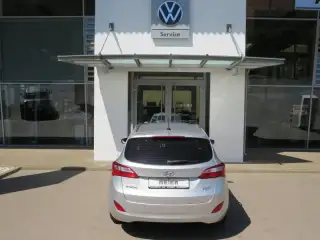 Vehicle image thumbnail, number 7