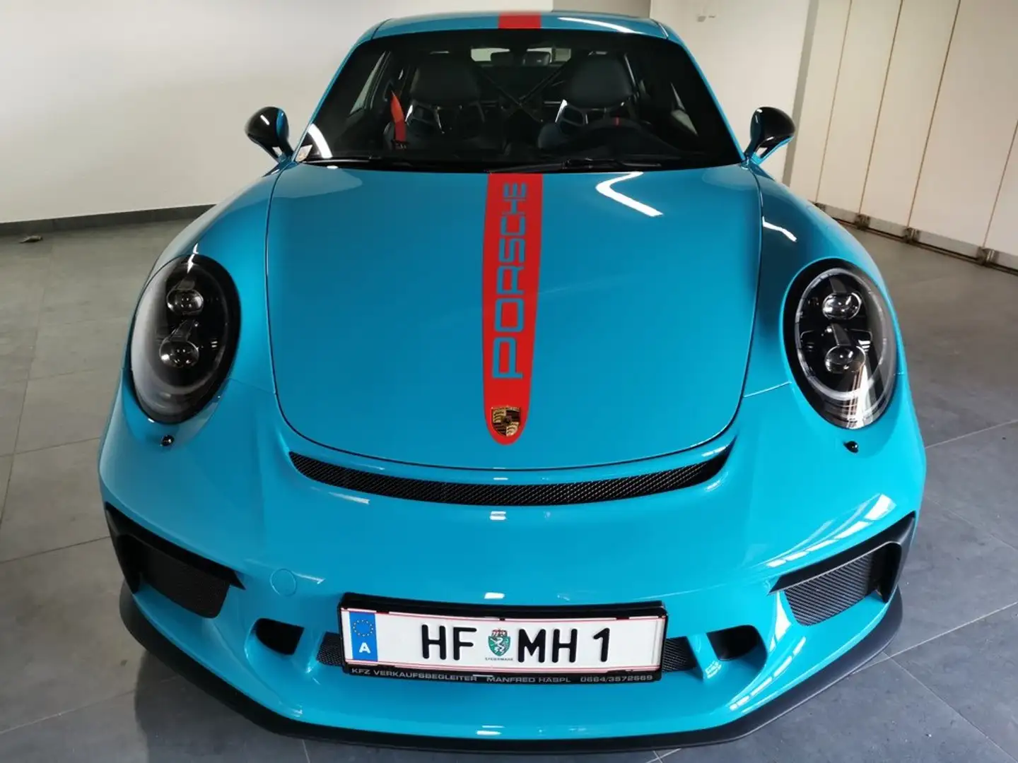Vehicle image, number 6