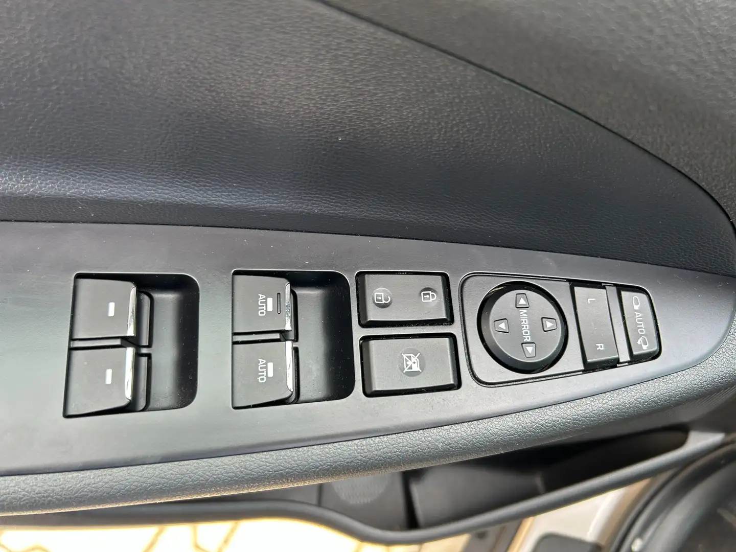 Vehicle image, number 11