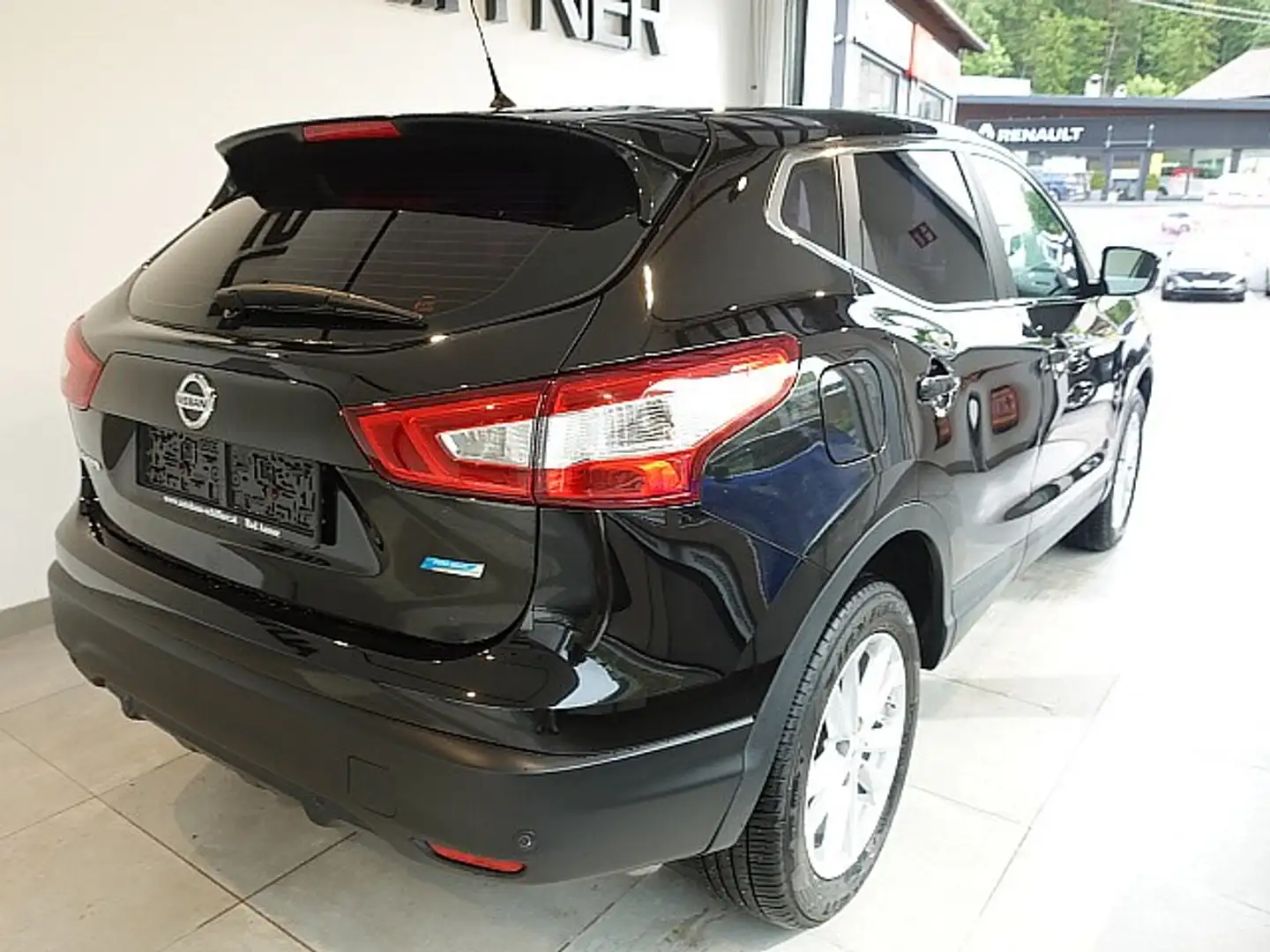 Vehicle image, number 4