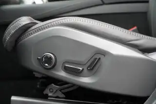 Vehicle image thumbnail, number 14