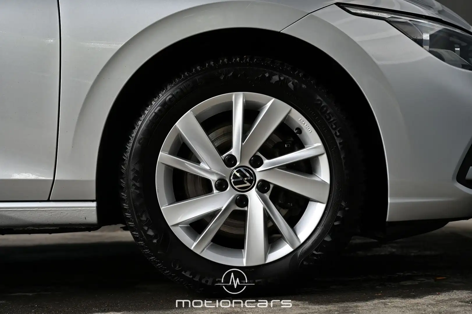 Vehicle image, number 7