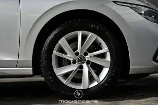 Vehicle image thumbnail, number 7