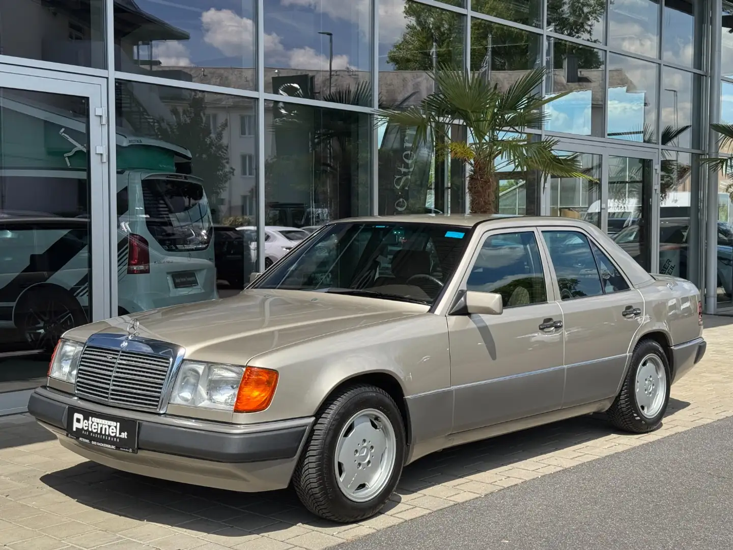 Vehicle image, number 2