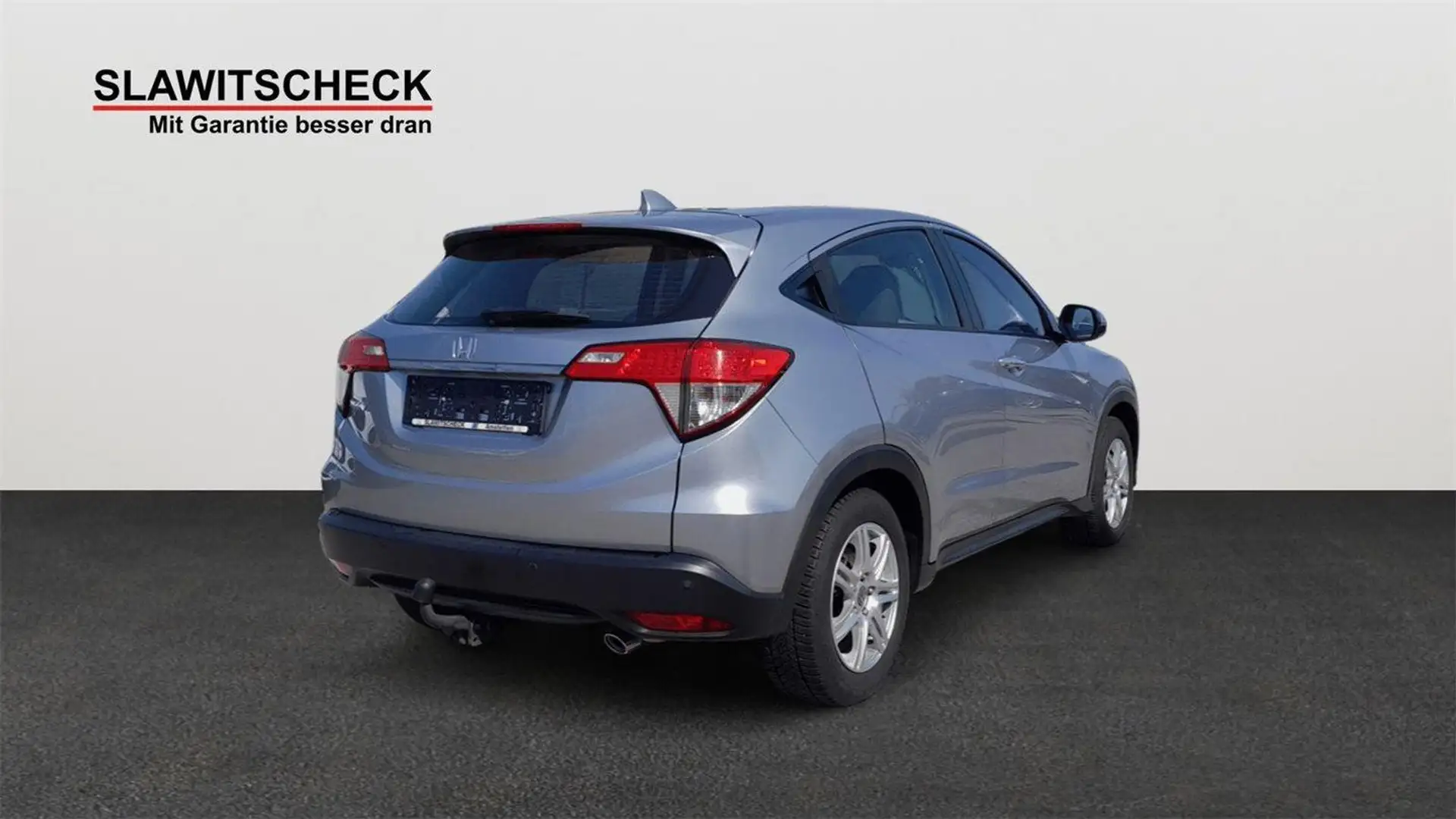 Vehicle image, number 4