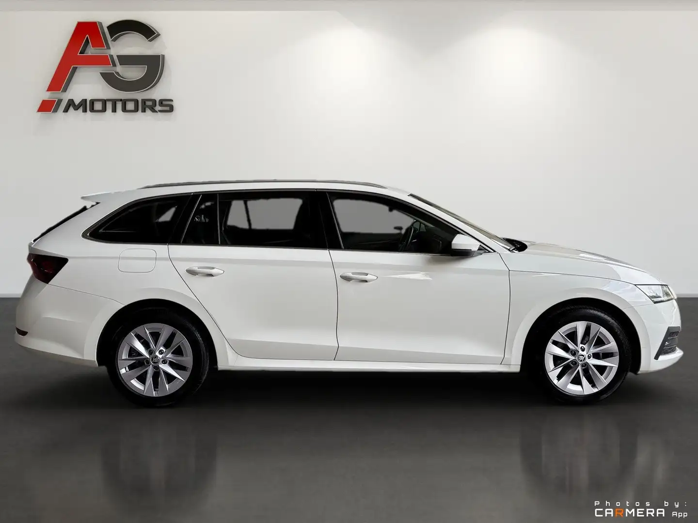 Vehicle image, number 4