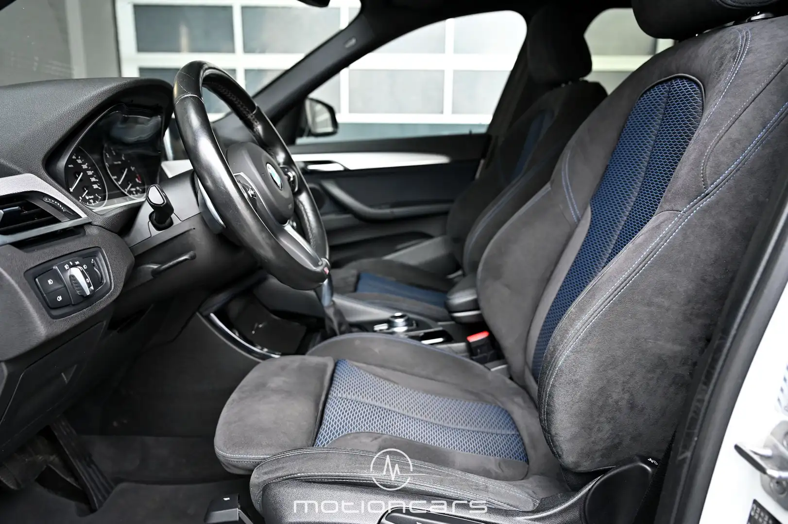 Vehicle image, number 10