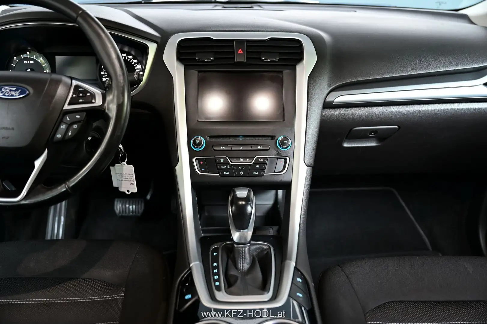 Vehicle image, number 14