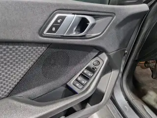 Vehicle image thumbnail, number 18