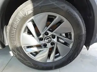 Vehicle image thumbnail, number 5