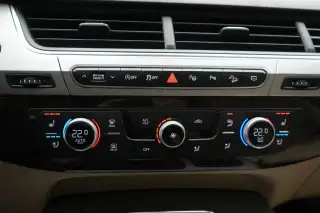 Vehicle image thumbnail, number 11