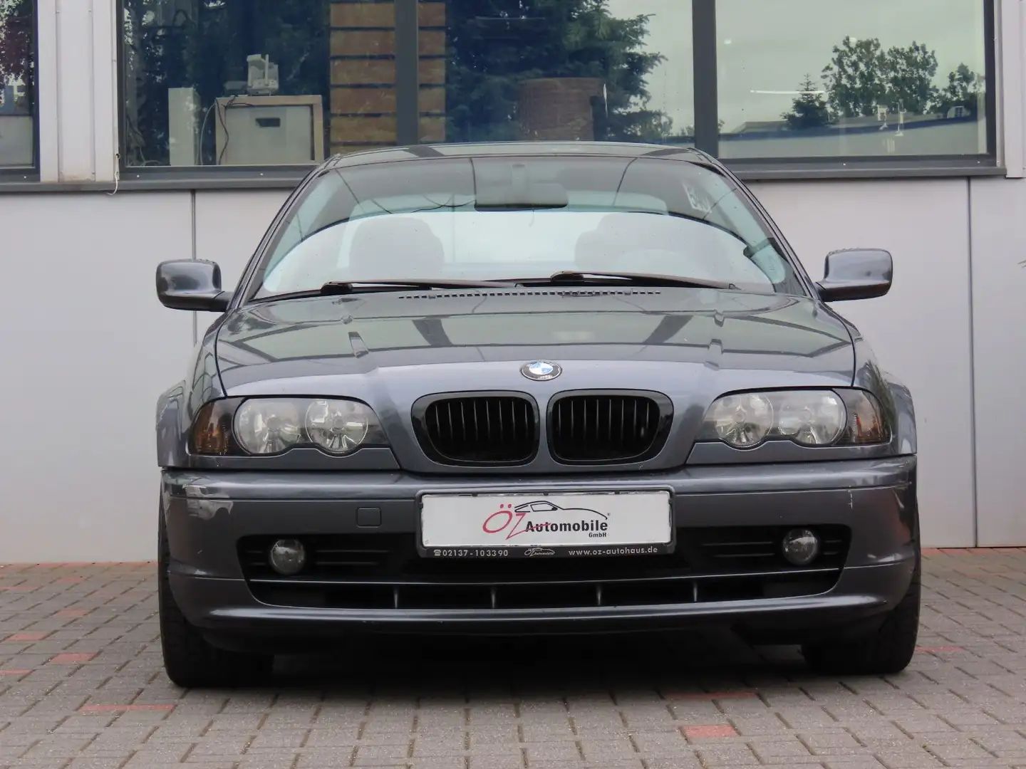 Vehicle image, number 2