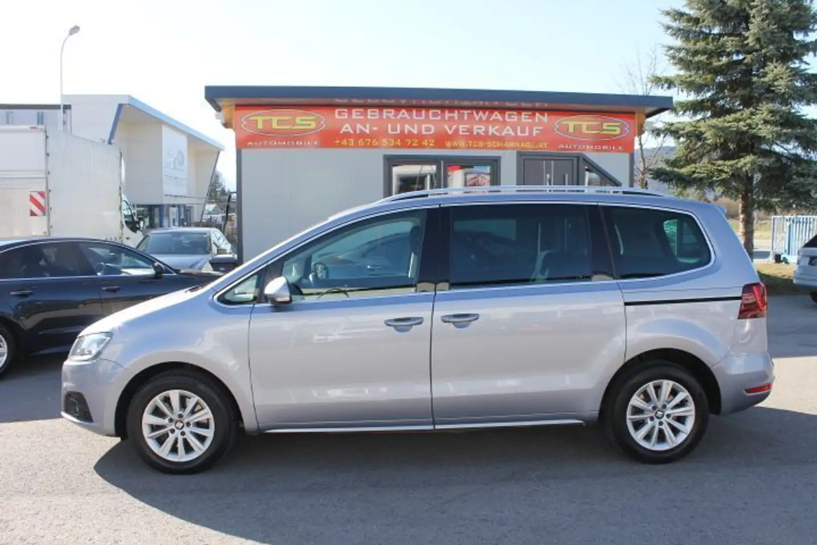 Vehicle image, number 4