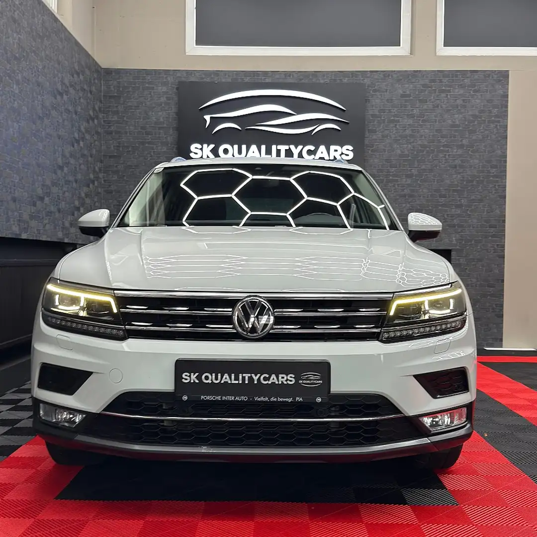 Vehicle image, number 6