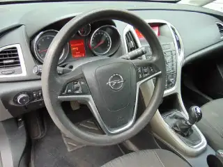 Vehicle image thumbnail, number 5