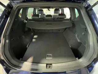 Vehicle image thumbnail, number 7