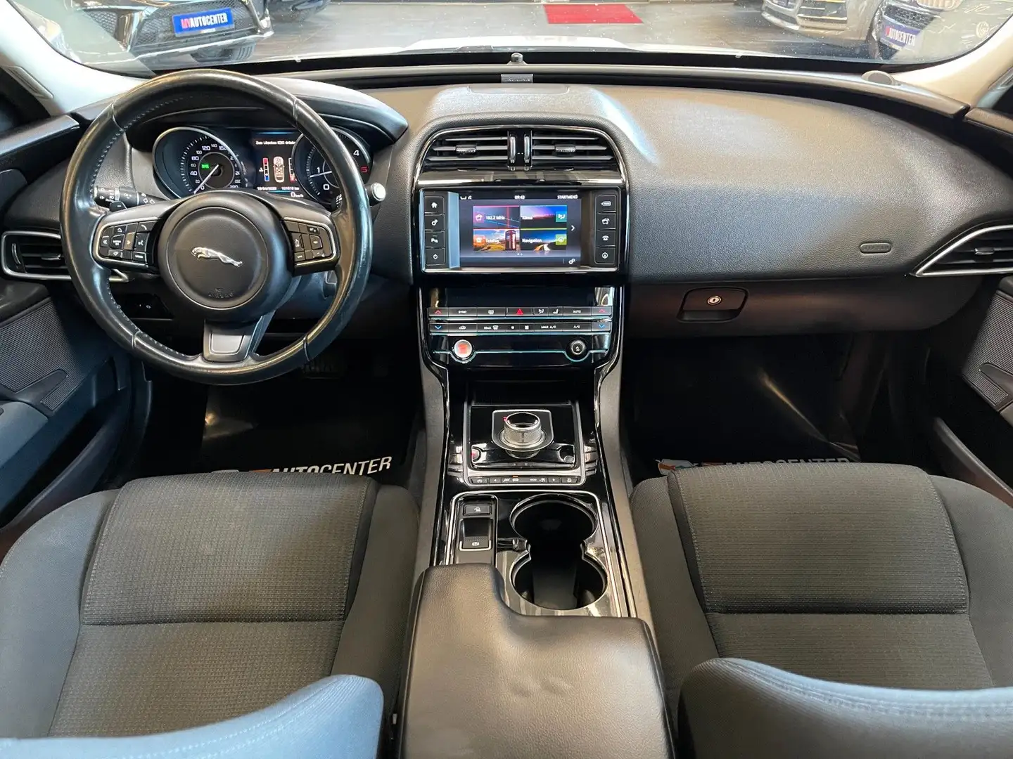 Vehicle image, number 7