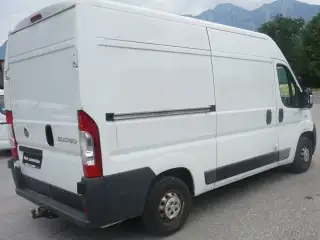 Vehicle image thumbnail, number 11