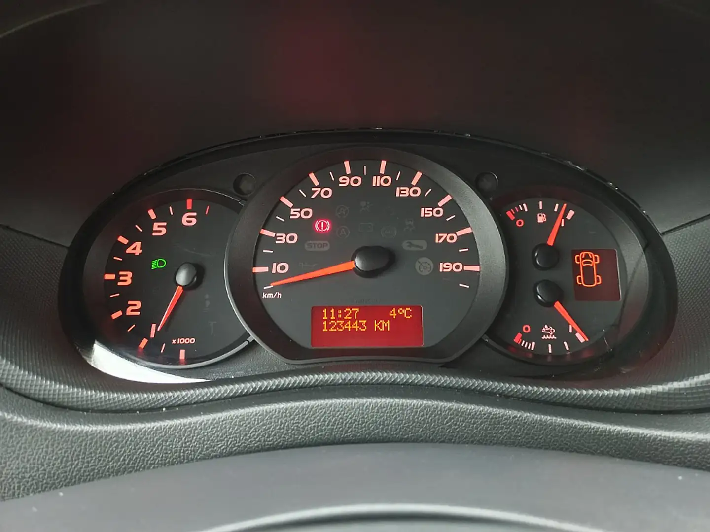 Vehicle image, number 18