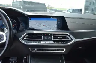 Vehicle image thumbnail, number 4