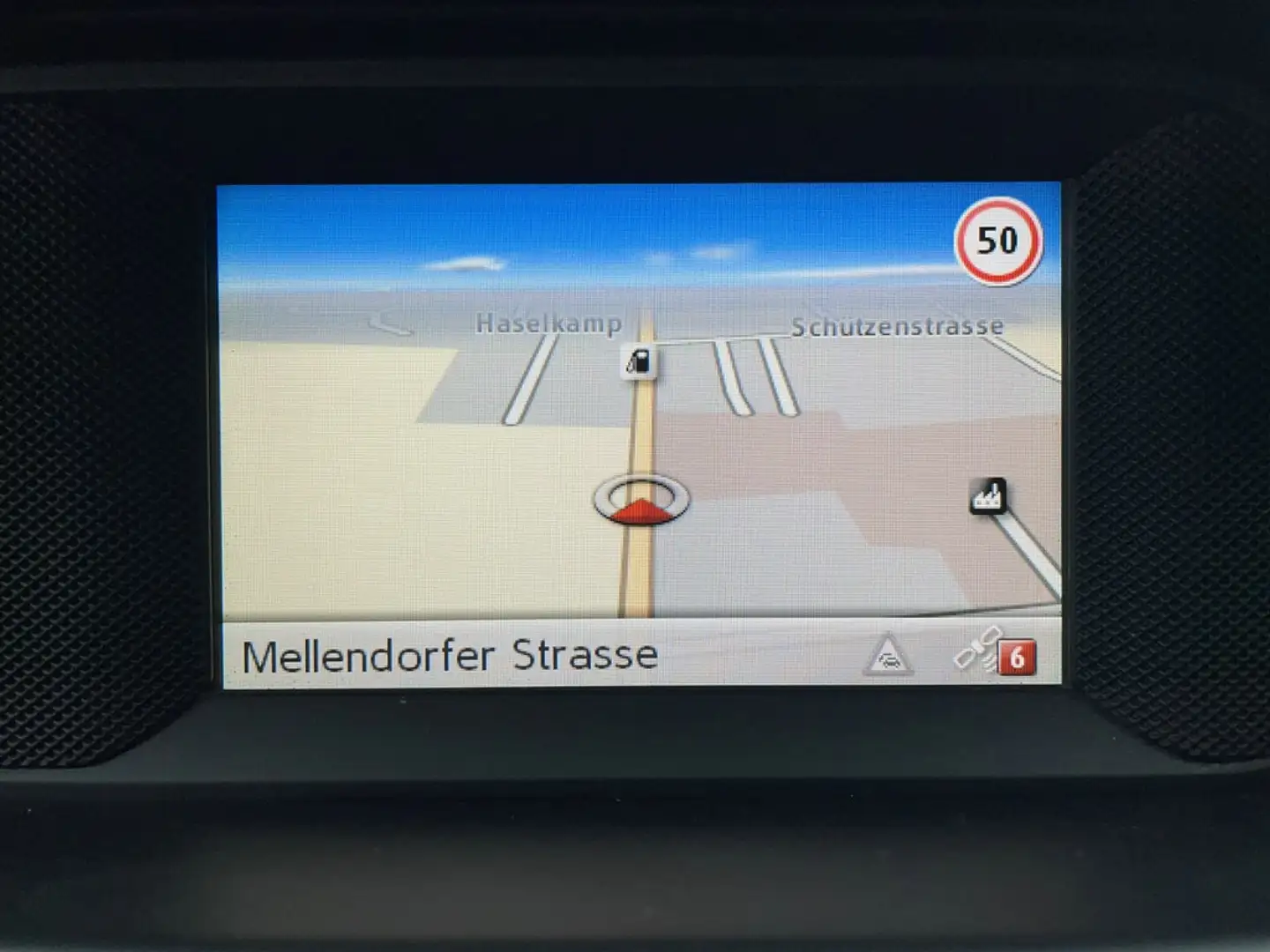 Vehicle image, number 8