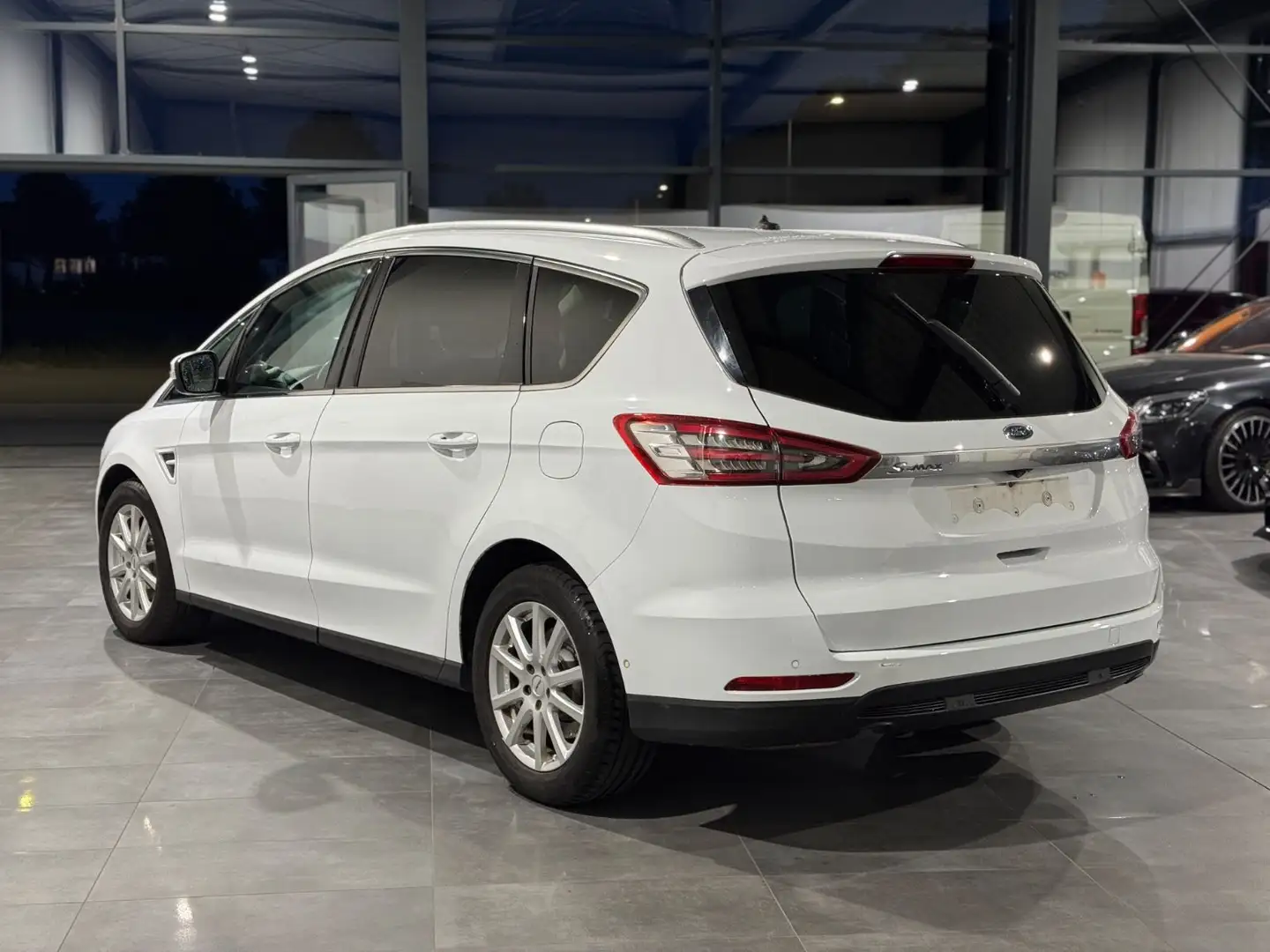 Vehicle image, number 2