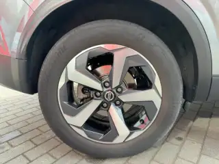 Vehicle image thumbnail, number 7