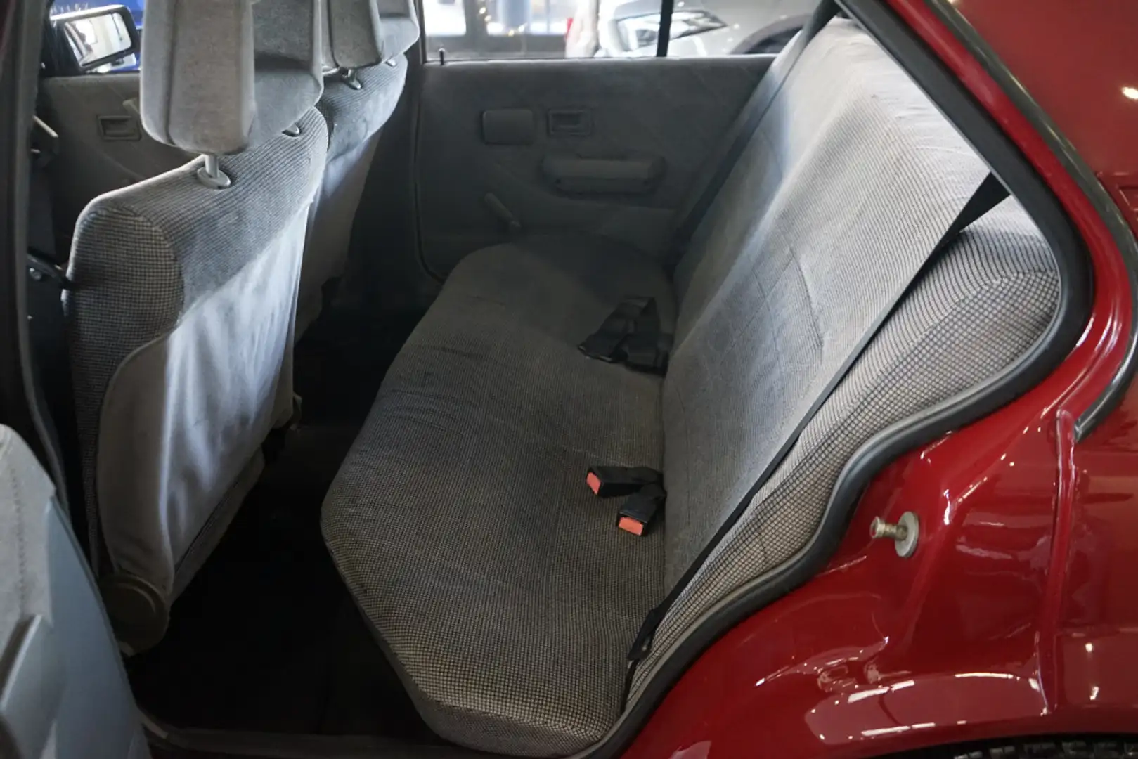 Vehicle image, number 8