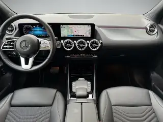 Vehicle image thumbnail, number 8