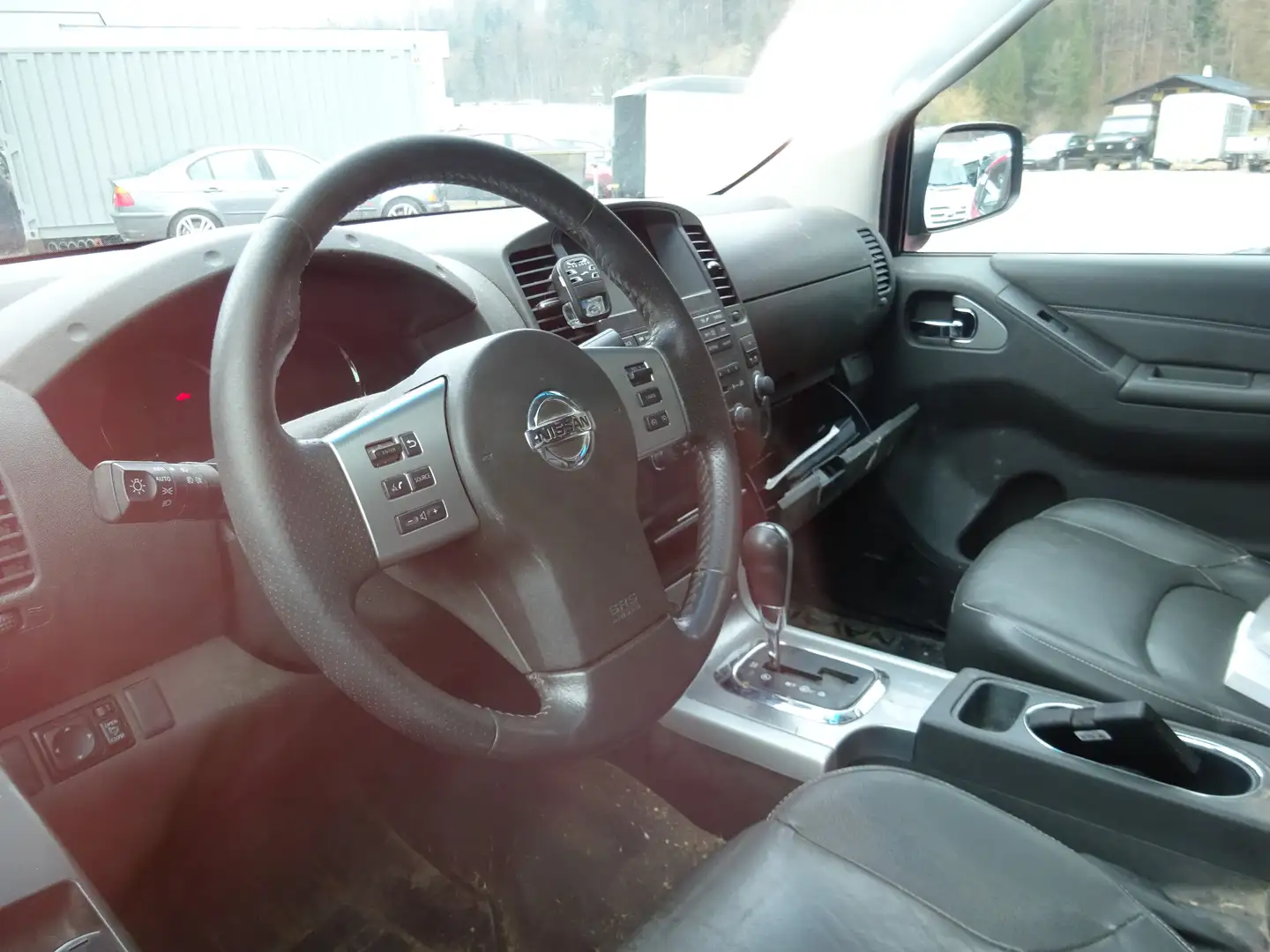 Vehicle image, number 6