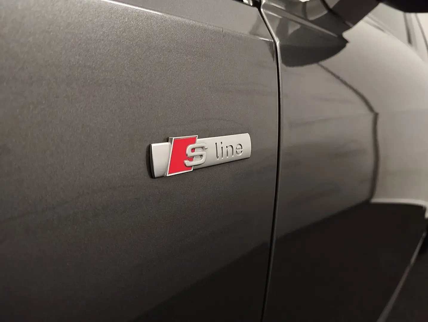 Vehicle image, number 9