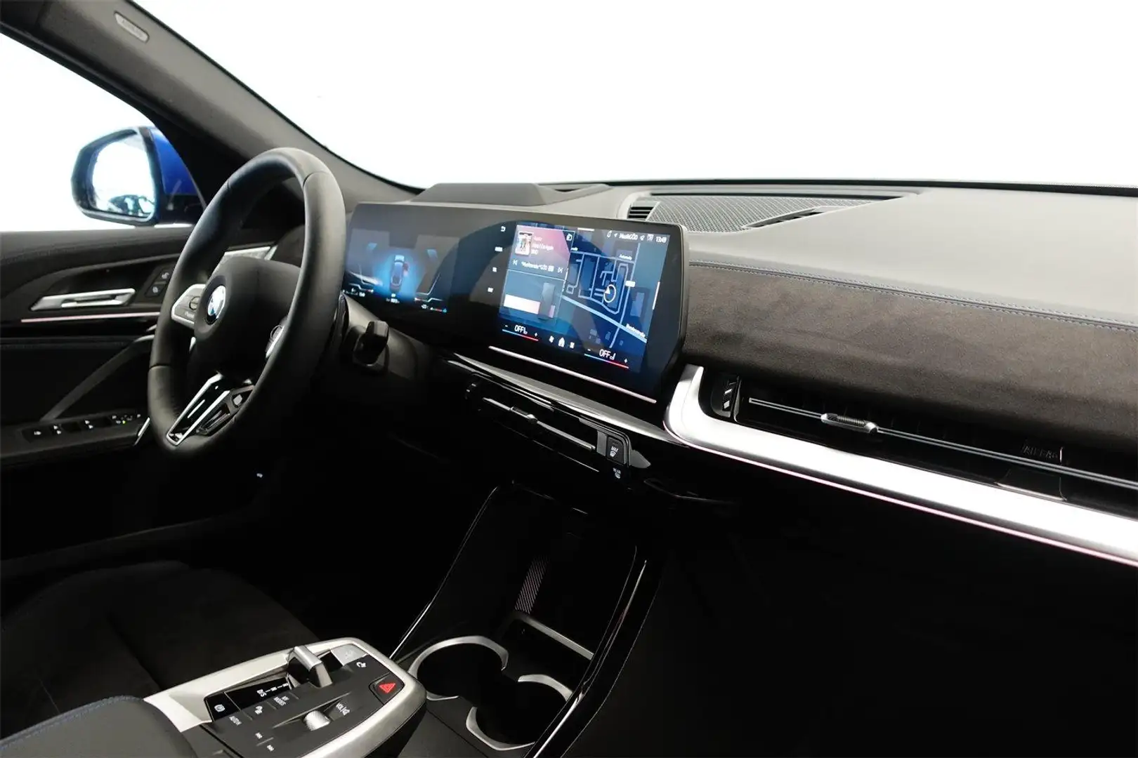 Vehicle image, number 6