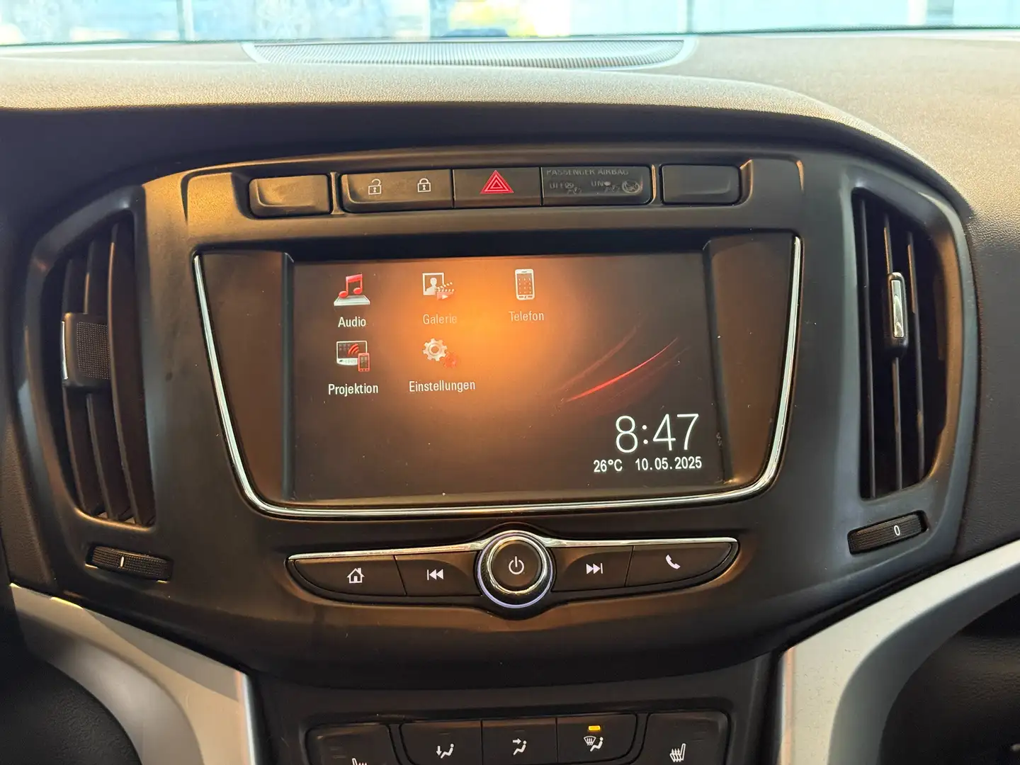 Vehicle image, number 13