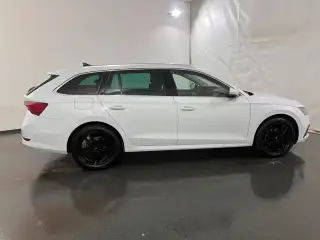 Vehicle image thumbnail, number 5