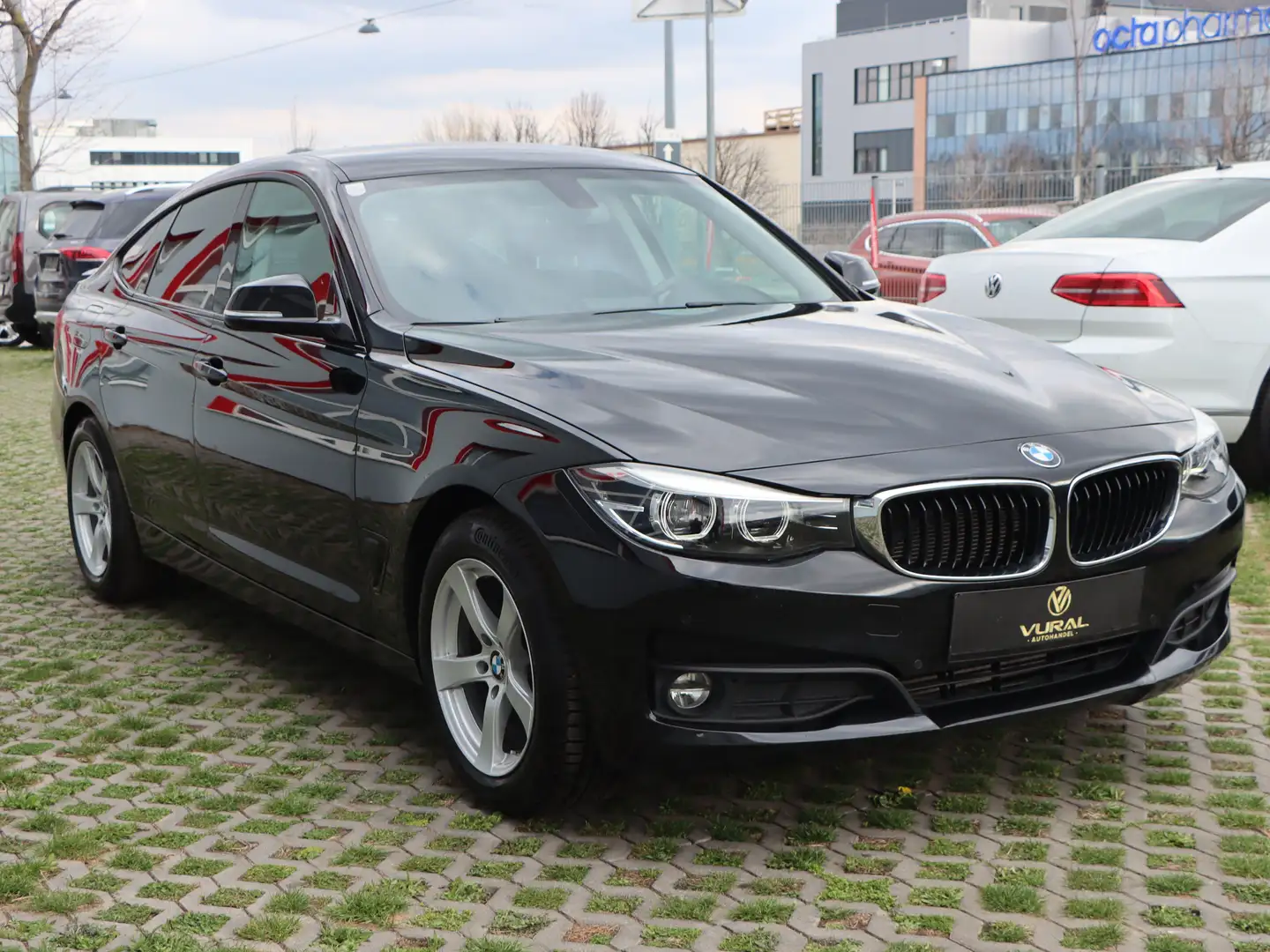 Vehicle image, number 4