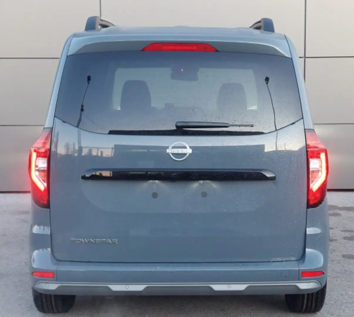 Vehicle image, number 5