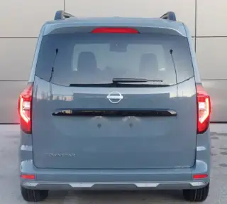 Vehicle image thumbnail, number 5
