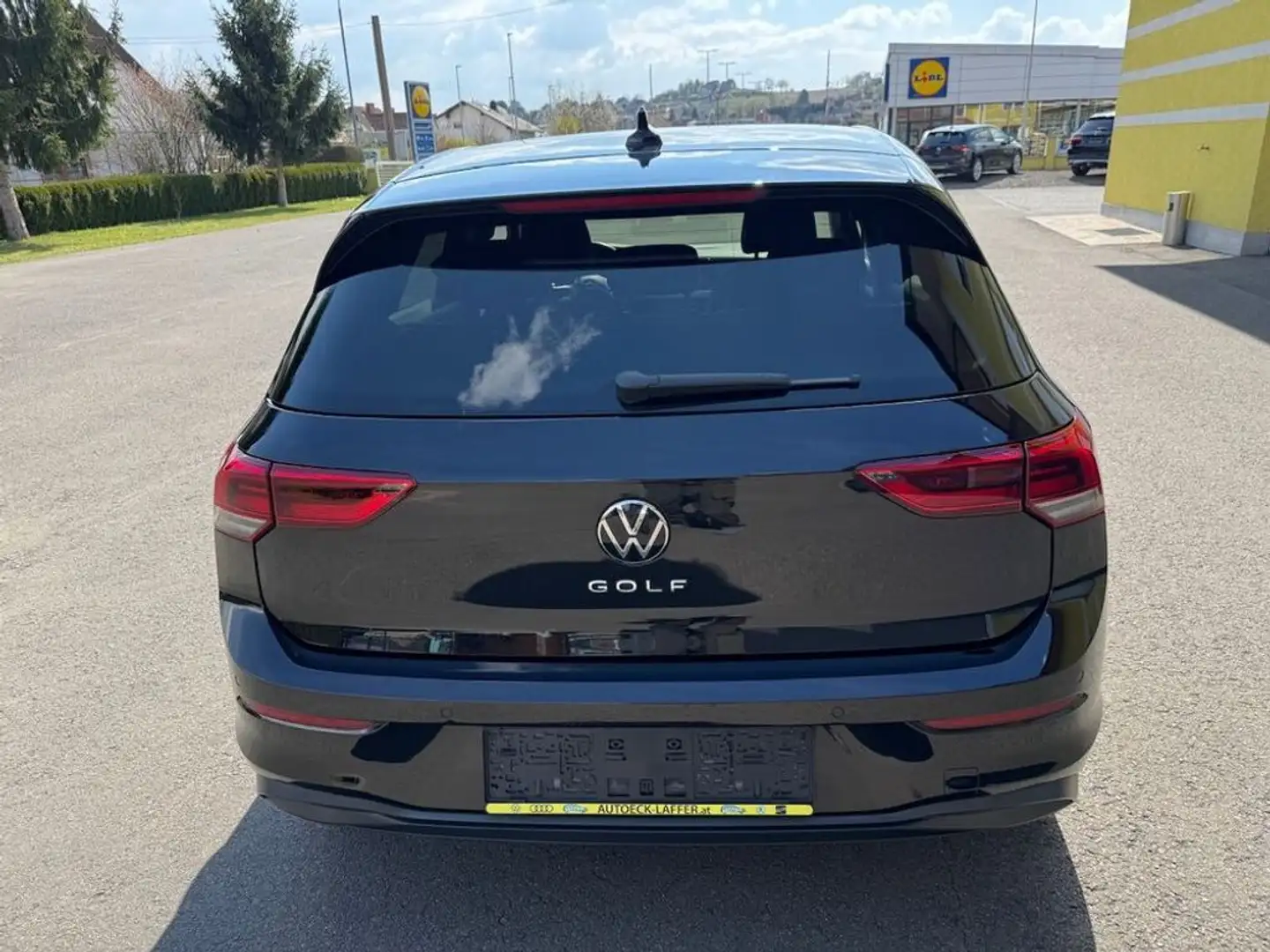 Vehicle image, number 7