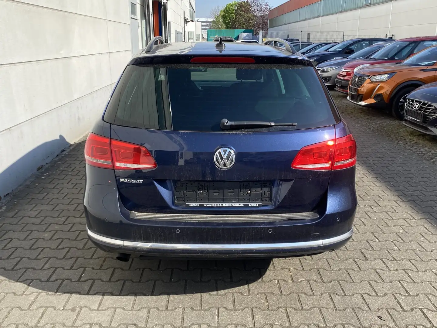 Vehicle image, number 9