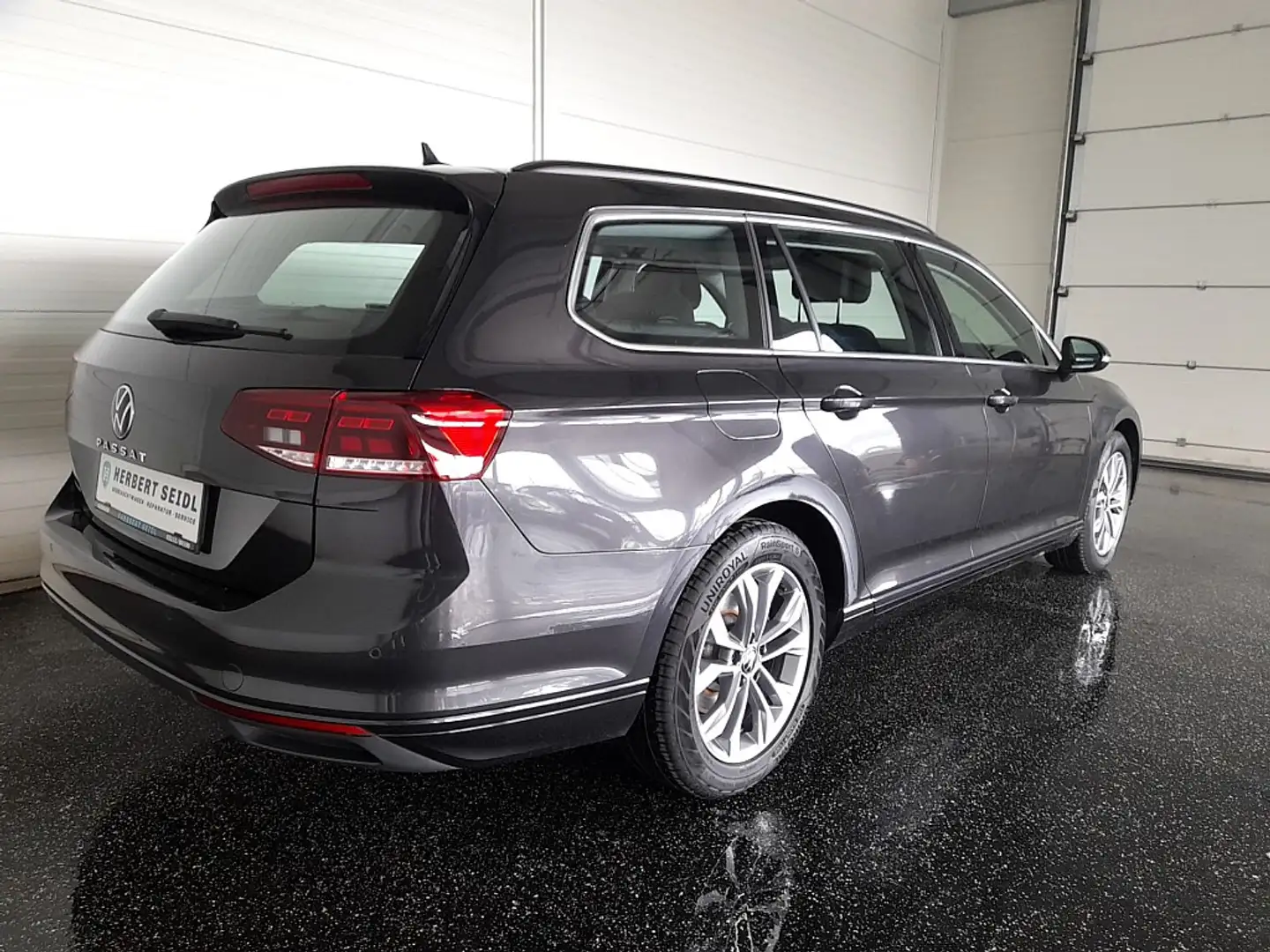 Vehicle image, number 2