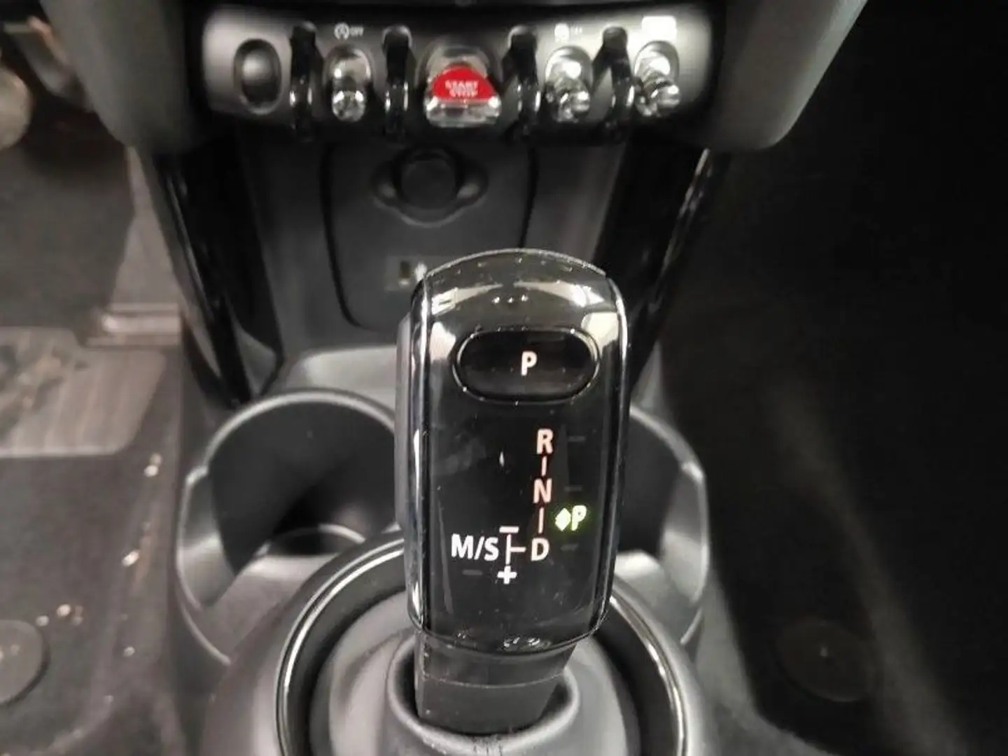 Vehicle image, number 8