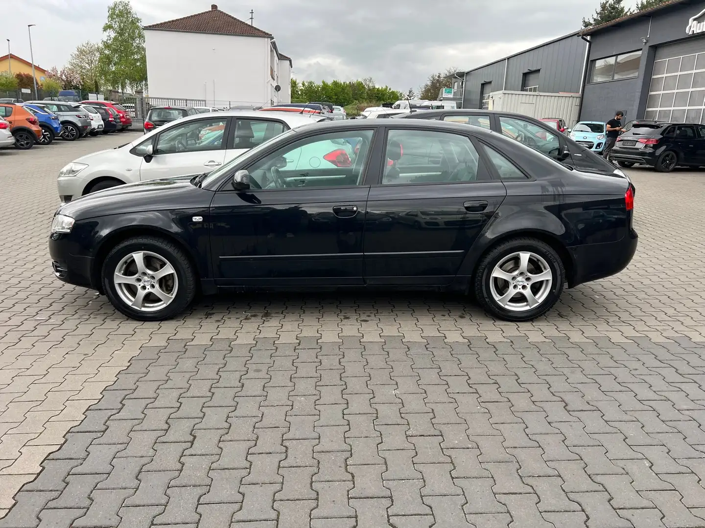 Vehicle image, number 7