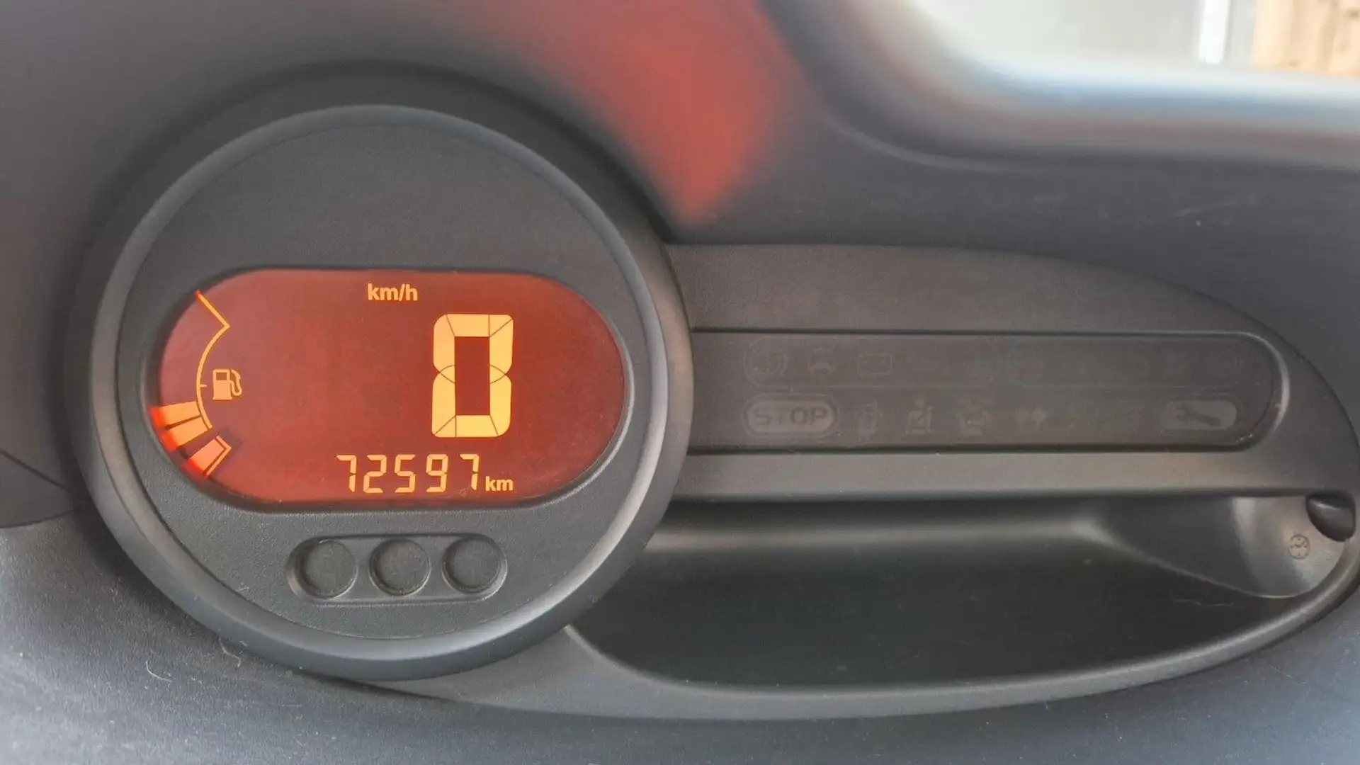 Vehicle image, number 13