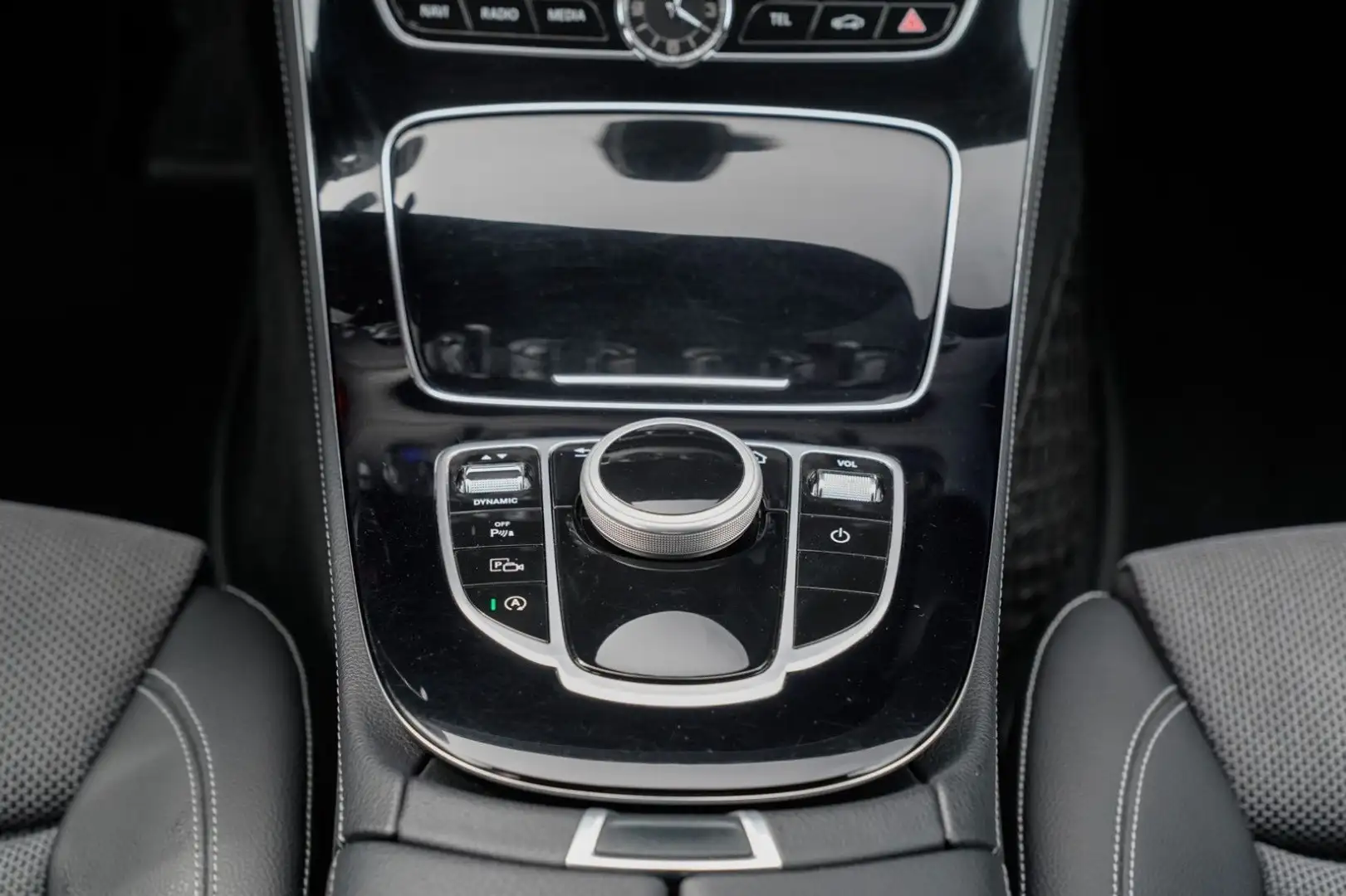 Vehicle image, number 17