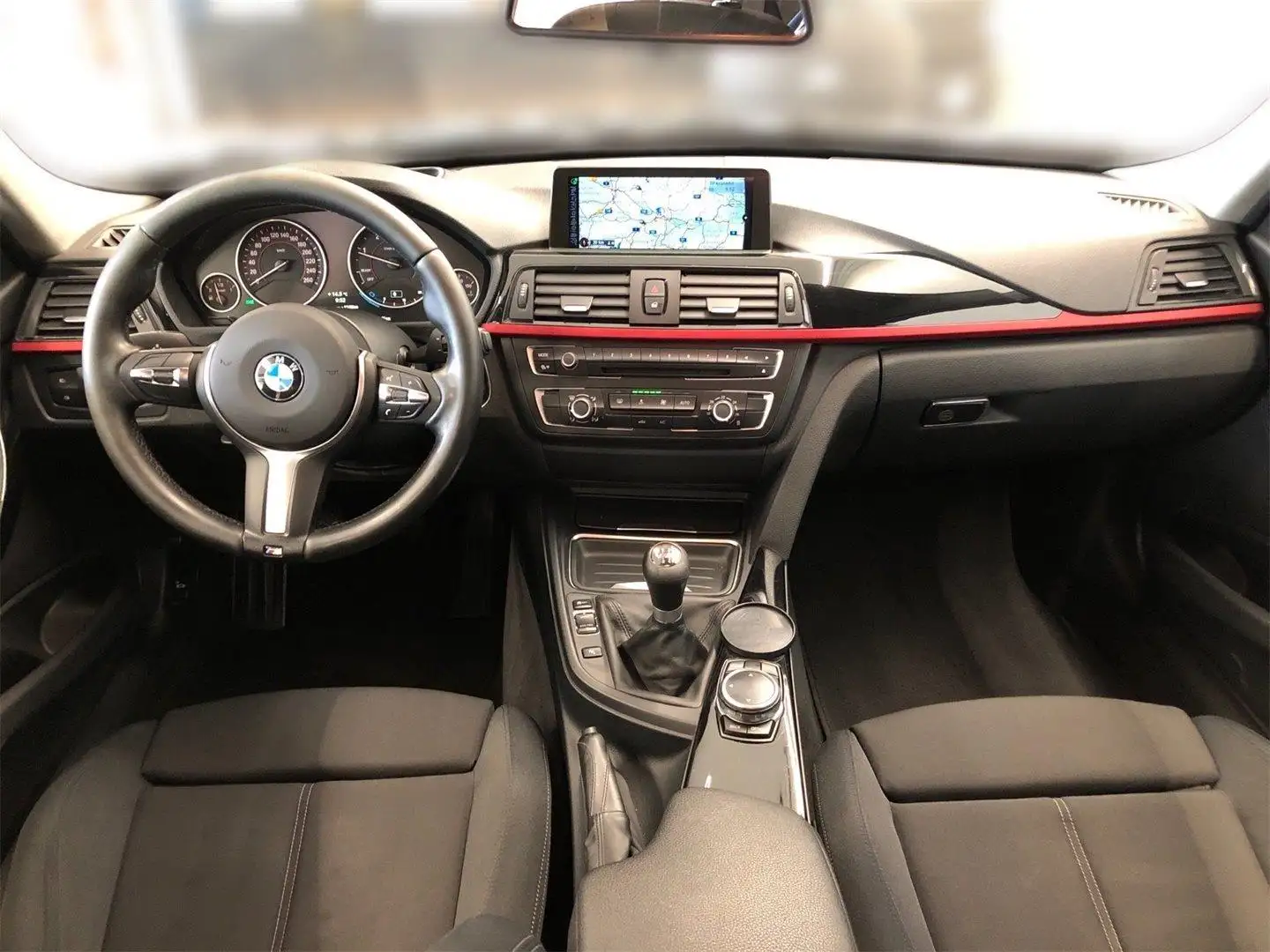 Vehicle image, number 8