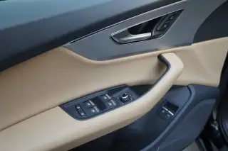 Vehicle image thumbnail, number 15