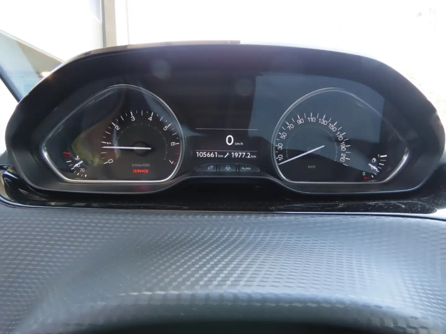 Vehicle image, number 10