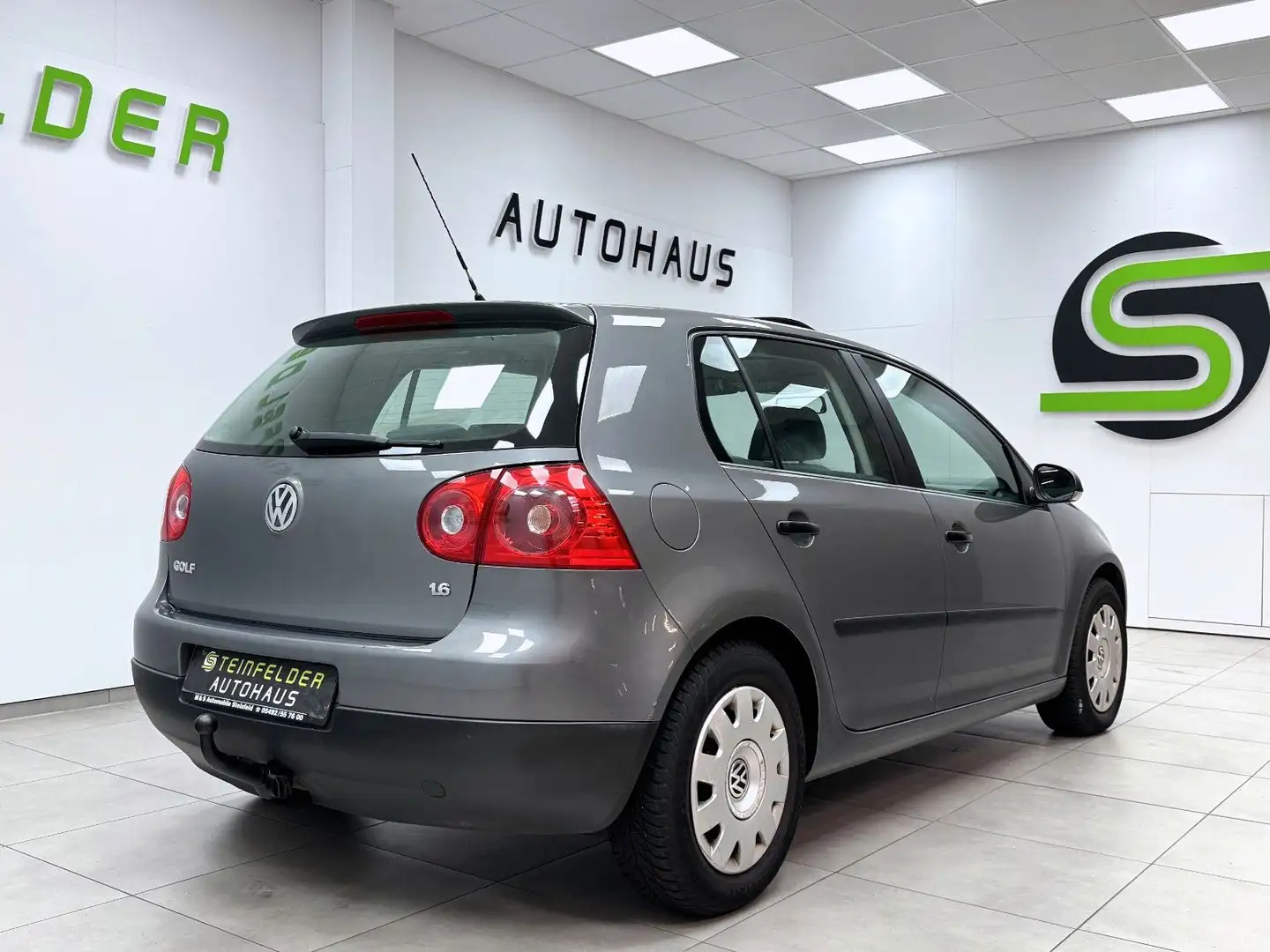 Vehicle image, number 7